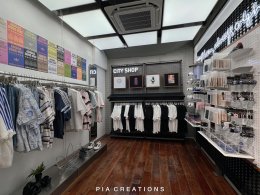 adidas Originals Flagship Store : ทรงวาด