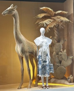 DIORIVIERA 2025 Window Display Production