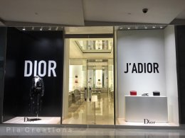 Dior Summer 2017 - Graphic Words & Art Gallery