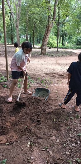 เด็ก ๆ เตรียมพร้อมต้อนรับผ้าป่า 12 สิงหาคมแล้วค่ะ
