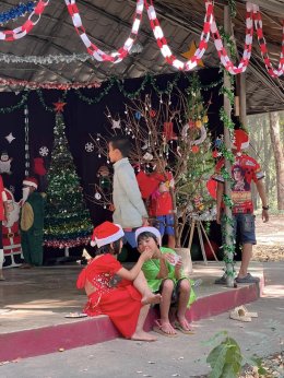 Merry Christmas วันที่ 25 ธันวาคมของทุกปีที่โรงเรียนหมู่บ้านเด็ก