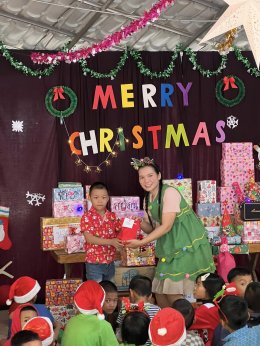 Merry Christmas วันที่ 25 ธันวาคมของทุกปีที่โรงเรียนหมู่บ้านเด็ก