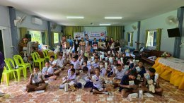 เดินทางมอบหนังสือแก่ 11 โรงเรียน จังหวัดสุพรรณบุรี