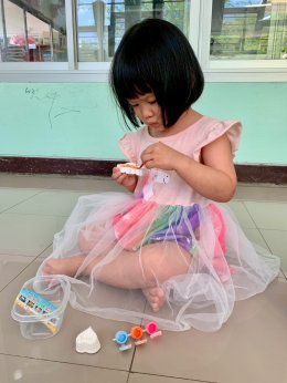 เรามารู้จักตัวเลขและนับเลขไปด้วยกันเถอะค่ะ