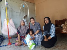 มอบหนังสือและของบริจาคให้แก่นักเรียนโรงเรียนบ้านบ่อเตย จ.สงขลา