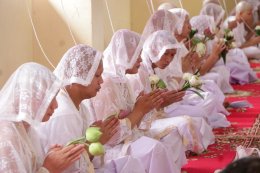 ร่วมสนับสนุนการบรรพชาสามเณร บวชศีลจาริณี และอบรมเยาวชนภาคฤดูร้อน ในปี ๒๕๖๙