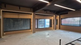 ผลงานติดตั้งอินทีเรียฟิล์มลายไม้ เปลี่ยนภาพลักษณ์ทั้งห้องในพริบตา