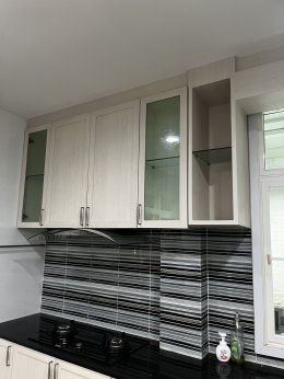 เปลี่ยนสีห้องครัวเป็นลายไม้ด้วย Interior Film PW847-1