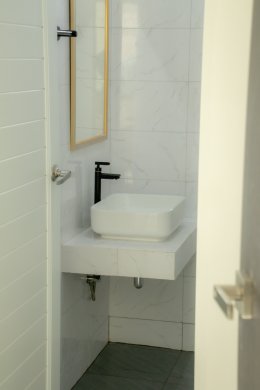 บ้านทรงปั้นหยาสไตล์โมเดิร์น HB01