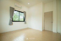 บ้านทรงจั่วผสมปั้นหยาสไตล์โมเดิร์น HB02