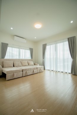 บ้านทรงจั่วผสมปั้นหยาสไตล์โมเดิร์น HB02