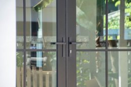 บ้านปั้นหยาสไตล์โมเดิร์น HB03