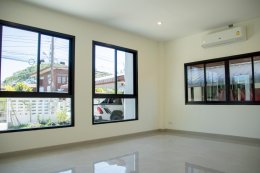 บ้านปั้นหยาสไตล์โมเดิร์น HB03