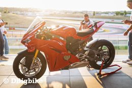 เปิดตัว 2025 All New Ducati Panigale V4 Superbike gen7