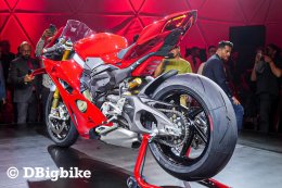 2025 All New Ducati Panigale V4 Superbike gen7