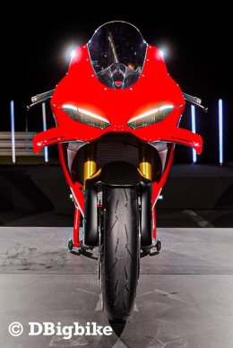 2025 All New Ducati Panigale V4 Superbike gen7