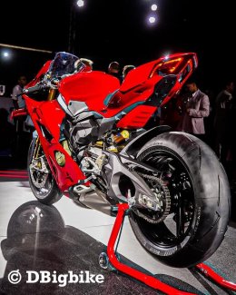 2025 All New Ducati Panigale V4 Superbike gen7