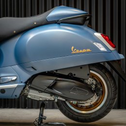Vespa Officina 8  รุ่นพิเศษที่มีเพียง 88 คันในประเทศไทย