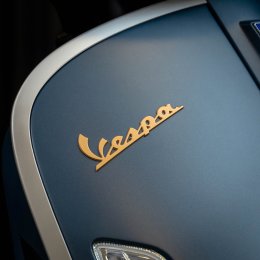 Vespa Officina 8  รุ่นพิเศษที่มีเพียง 88 คันในประเทศไทย