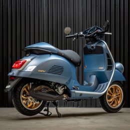 Vespa Officina 8  รุ่นพิเศษที่มีเพียง 88 คันในประเทศไทย