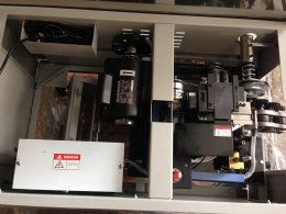  เครื่องรัดกล่อง รุ่น YF-001