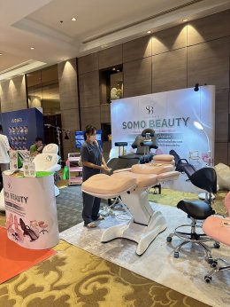 SOMO BEAUTY จัดบูธแสดงสินค้า เตียงทรีทเม้นท์ไฟฟ้า เตียงสัก Wulop การแข่งขันช่างสัก ระดับโลก ณ โรงแรม มิราเคิล แกรนด์ 