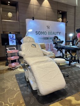 SOMO BEAUTY จัดบูธแสดงสินค้า เตียงทรีทเม้นท์ไฟฟ้า เตียงสัก Wulop การแข่งขันช่างสัก ระดับโลก ณ โรงแรม มิราเคิล แกรนด์ 