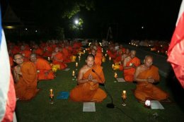 การจาริกปฎิบัติธรรมบูชาพระนวกโพธิ ๑๐๓ รูป ที่ได้รับการบรรพชาและอุปสมบทใต้ต้นพระศรีมหาโพธ์ พุทธคยา ตามโครงการอุปสมบทหมู่เฉลิมพระเกียรติพระบาทสมเด็จพระเจ้าอยู่หัวภูมิพลอดุลยเดชมหาราช