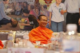 วันที่ ๙ มิถุนายน ๒๕๕๙ ศูนย์ปฏิบัติการต่อต้านการทุจริต กระทรวงยุติธรรม ได้จัดทำบุญตักบาตรเพื่อถวายเป็นพระราชกุศลแด่ พระบาทสมเด็จพระเจ้าอยู่หัว