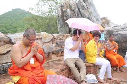 พระวิทยากรกระบวนธรรม ขึ้นภูเขาคิชฌกูฎ ศึกษาประวัติศาสตร์ของพระพุทธศาสนา