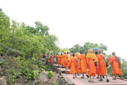 พระวิทยากรกระบวนธรรม ขึ้นภูเขาคิชฌกูฎ ศึกษาประวัติศาสตร์ของพระพุทธศาสนา