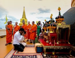 Himanshu Soni นักแสดงนำ จากซีรีส์ "พระพุทธเจ้า มหาศาสดาโลก" เดินทางมาพบปะแฟนคลับชาวไทย ณ วัดสระเกศ ราชวรมหาวิหาร 