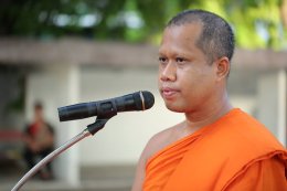 พระวิทยากรกระบวนธรรม ๘๖ รูป จากทั่วประเทศ เข้าสักการะรูปหล่อเจ้าประคุณสมเด็จพระพุฒาจารย์ (เกี่ยว อุปเสณมหาเถร) ผู้ก่อตั้ง สำนักงานส่งเสริมคุณธรรม จริยธรรมฯ