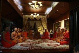 คณะศิษยานุศิษย์ถวายภัตตาหารเพลคณะวิทยากรกลุ่มใต้ร่มพุทธธรรม โดย มีพระวิจิตรธรรมาภรณ์ เป็นประธานอนุโมทนาและกล่าวสัมโมทนียกถา