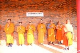 พิธีเปิดวัดพุทธสามัคคี (โบ-หัว) เมืองกาโบโรน ประเทศบอตสวานา มีพระเดชพระคุณ พระกิตติโสภณวิเทศ ประธานสหภาพพระธรรมทูตไทยในโอเชียเนีย เป็นประธานฝ่ายสงฆ์