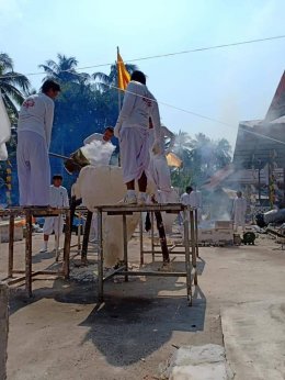 ขออนุโมทนาบุญ กับญาติโยมทุกคน สาธุชนทุกท่าน ในการร่วมกันสร้างพระประธาน (ปางนาคปรก) วัดหนองสมบูรณ์