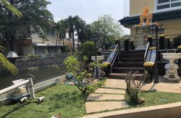 โครงการหมู่บ้านลดาวัลย์ - ปิ่นเกล้า