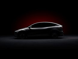 Tesla Model Y L มาแล้ว! SUV ไฟฟ้ารุ่นใหม่ เบาะ 3 แถว ฐานล้อยาว เปิดตัวในจีน เตรียมวางขายฤดูใบไม้ร่วงนี้!