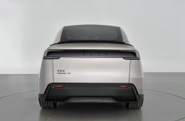 Tesla Model Y L มาแล้ว! SUV ไฟฟ้ารุ่นใหม่ เบาะ 3 แถว ฐานล้อยาว เปิดตัวในจีน เตรียมวางขายฤดูใบไม้ร่วงนี้!