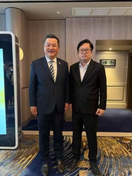 【集团CEO参加泰华进出口商会活动】