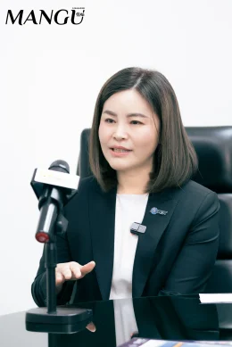 【คุณกัวรุ่ย ประธานกลุ่ม สัมภาษณ์พิเศษบุคคลขึ้นปก: คุณปวีณา จริยฐิติพงศ์ กรรมการผู้อำนวยการใหญ่ บริษัท ท่าอากาศยานไทย จำกัด (มหาชน) (AOT)】