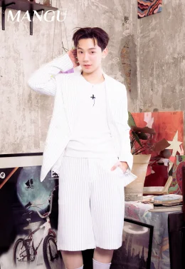 【《@ManGu Bangkok》杂志专访泰剧《你的爹系男友》主演】