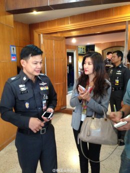 集团董事长郭蕊女士对时任曼谷警察总署副总署Adul Narongsak进行了独家采访