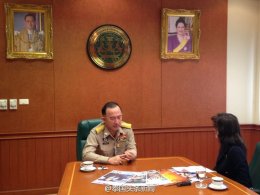 泰国总理事务部部长巴纳达亲王在军政府执政后首次公开接受华文媒体《@ManGu曼谷》杂志独家专访