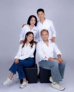 ถ่ายรูปครอบครัว1