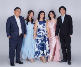 ถ่ายรูปครอบครัว2