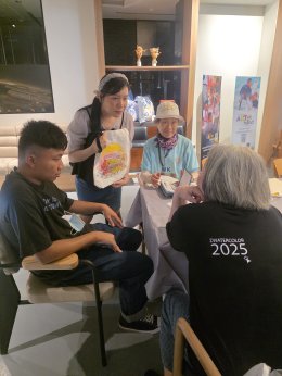 กิจกรรม Paint & Print bag พิมพ์และวาดบนกระเป๋าผ้า 