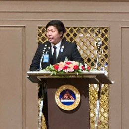 Dr. Yodchai Tangjaideeborisut was honored as the representative of SML 7 to deliver a message of appreciation to the Deputy Commander-in-Chief of the Royal Thai Navy.