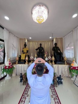มูลนิธิพุทธภูมิธรรม นำถวายองค์ พระพุทธอัมรินทรบูชา (องค์พระพุทธมหาจักรพรรดิชนะมาร) อธิษฐานให้แผ่นดินไทยร่มเย็น