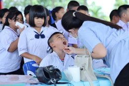 มูลนิธิพุทธภูมิธรรม ร่วมพลังบุญ กองกำลังบูรพา ช่วยเหลือนักเรียนโรงเรียน แนวชายแดน จังหวัดสระแก้ว